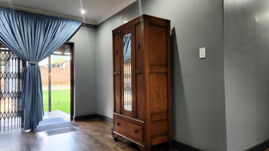 4 Bedroom Property for Sale in Melodie North West